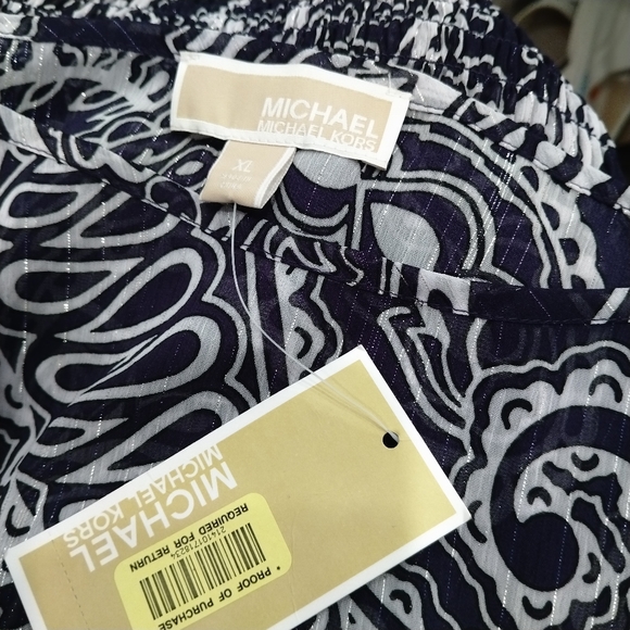 Micheal Kors 💜Sheer Smocked Waist Top - Picture 4 of 5